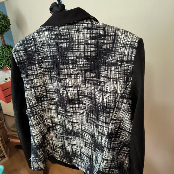 Black and White Motto Jacket - Picture 3 of 7